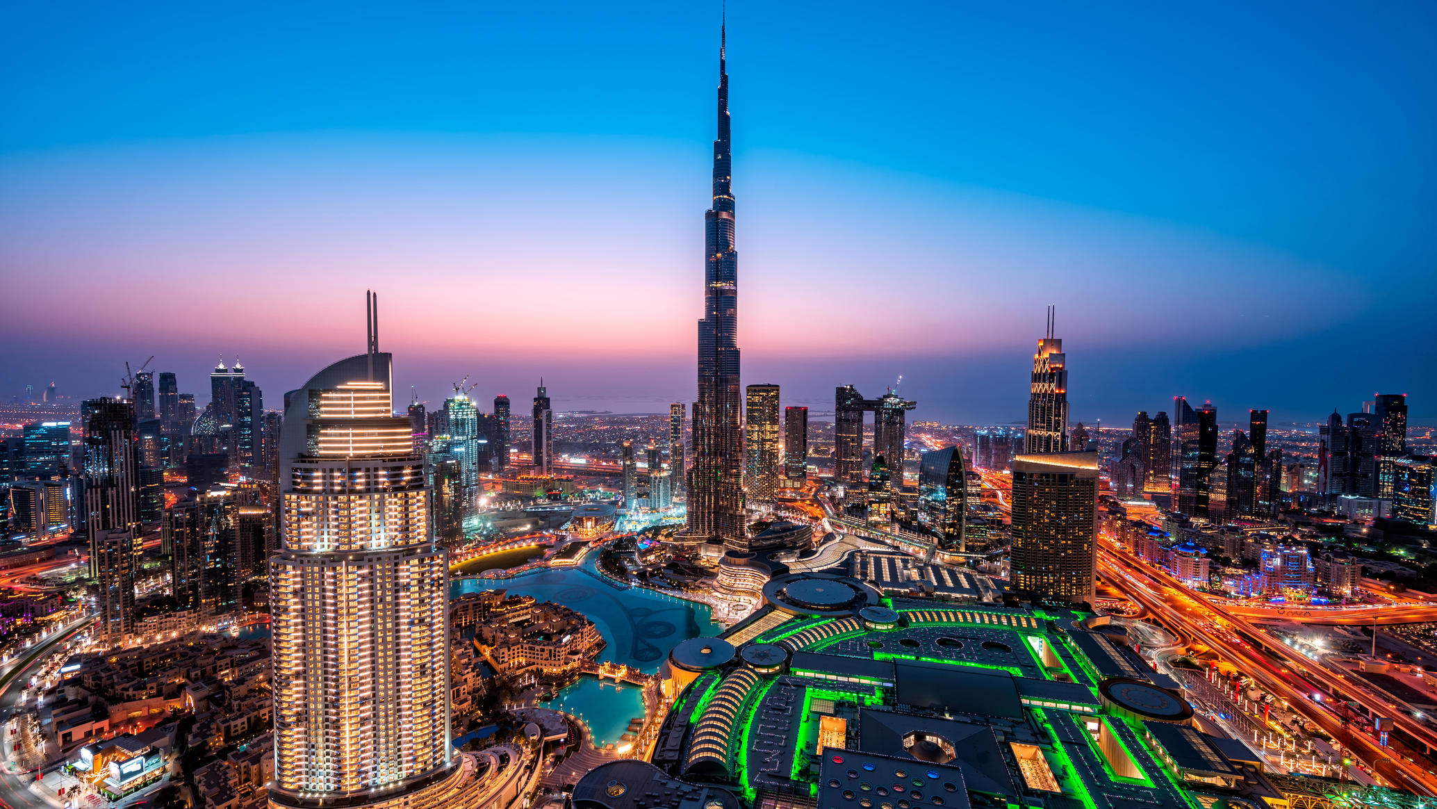 Private jet charter from Manchester to Dubai - Kull Jet
